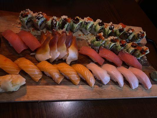 Variety of sushi，Sashimi ，Dragon  roll