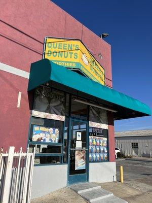 Bad service doughnuts place don't buy