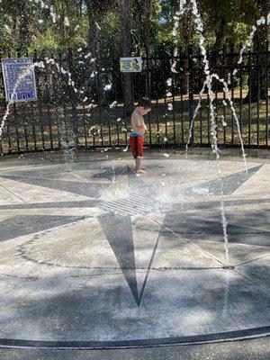 Splash pad