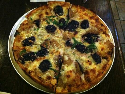 Fig and Goat Cheese Pizza Special (delicious)