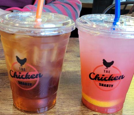 Pumpkin spice tea and prickly pear lemonade. The pumpkin spice tea was a little too syrupy for my taste.