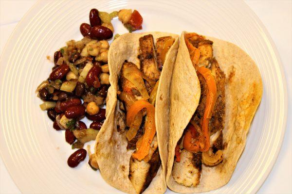 Smooth & Savory's Delicious Grilled Chicken Fajita Taco w Cold-Bean Salad!