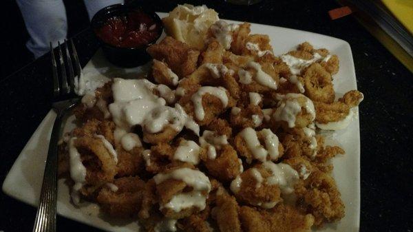 Amazing calamari! The food here really rocks!