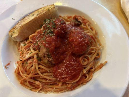 Spaghetti and meatballs