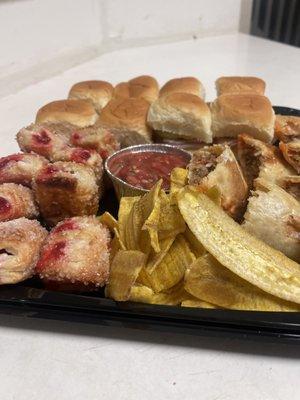 Assorted Platter (mini cuban sandwiches, pastelitos, beef empanadas, plantain chips & pico de Gallo)