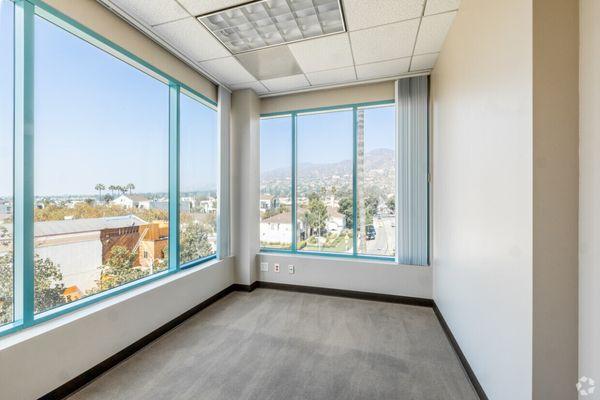 Full-Service Executive Suites with plenty of natural sunlight and view of Glendale.