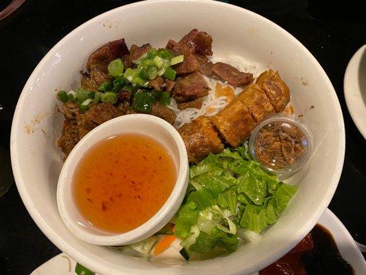 28V. Grilled Pork Vermicelli with eggrolls