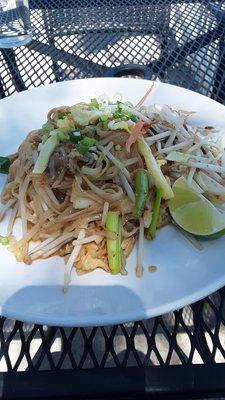 Pad Thai with chicken