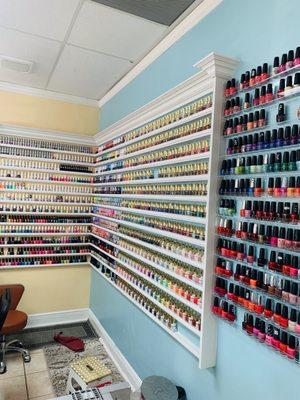 Hundreds of matching regular & gel polishes