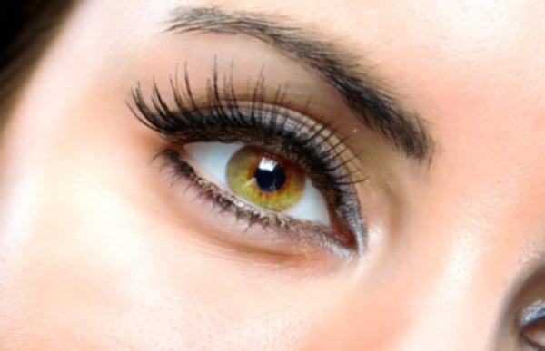 Alluring-Captivating Eyelash Extensions