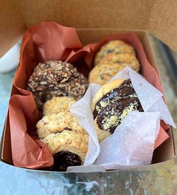 Dozen of variety cookies