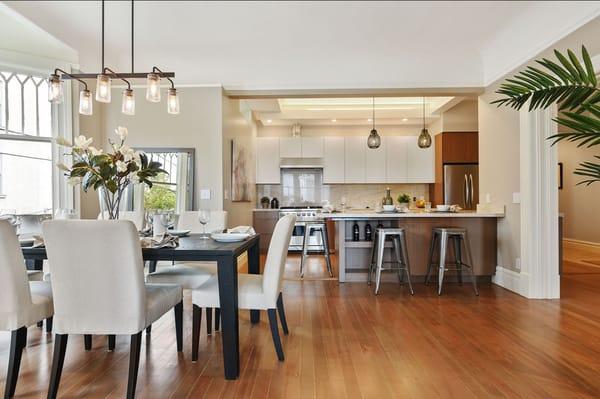 Kitchen recessed and pendent lights