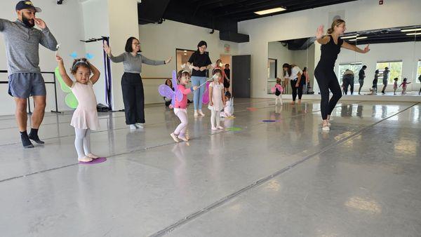 Wonderful tots class held with parents for a fun time!