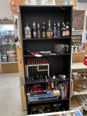 Bottles and bar collectibles