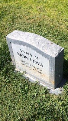 I ask, "Can only 1 of you come through and tell me the name of a spirit?" Reply: "Anna...I got it...Anna's dead." See clip.