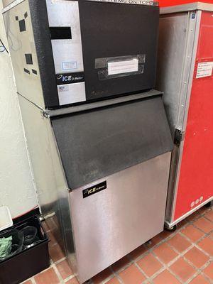 Ice machine repair / ice machine cleaning