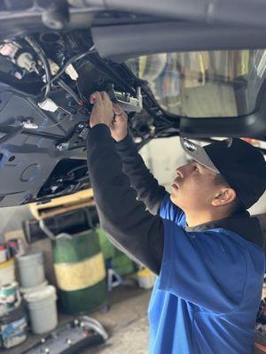 Fernando installing a dashcam camera on a 2020 Toyota rav4!