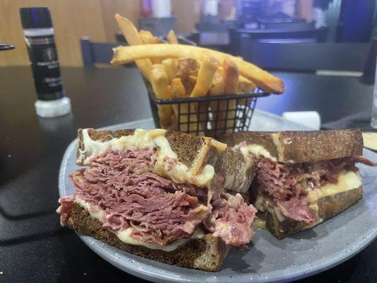 Huge Reuben