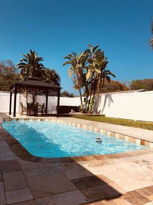 What a beautiful clean pool to go along with such a great Clearwater day!