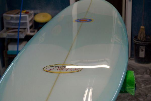 Gloss and polished finish on a 7'8 midlength