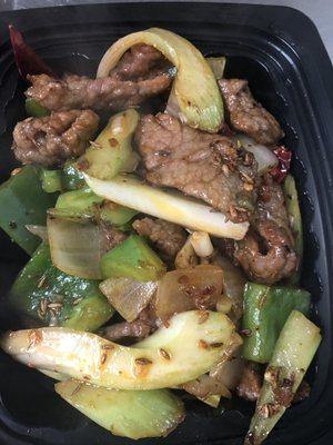 Cumin Beef（ celery、green pepper、onion with Cumin）spicy