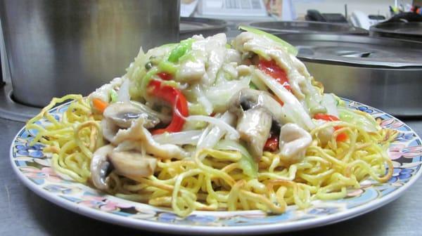 Cantonese Chicken Chow Mein