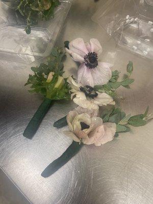 More boutonnières (these were the best ones and still unusable)