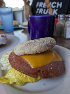 Fried bologna sandwich - lifewithhanny