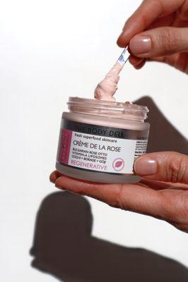 The Icon. Skin Goals! Creme De La Rose the best moisturizer ever made for dry skin in need of anti-aging care.