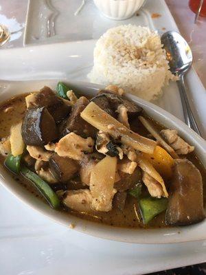 Green curry with chicken. Sooo good