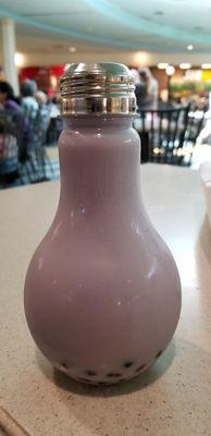 Taro bubble tea makes me happy, but when you put it in a novelty lightbulb cup that's even better!!