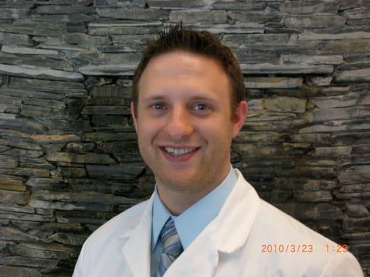 Dr Mike specializes in help spine & joint pain and well as health rejuvenation.