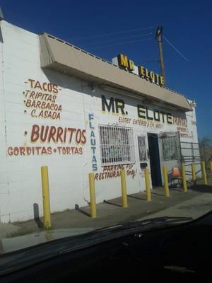 Mr.Elote Restaurant on North loop