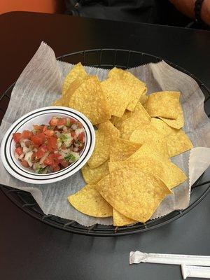 Pico de Gallo with Corn Chips