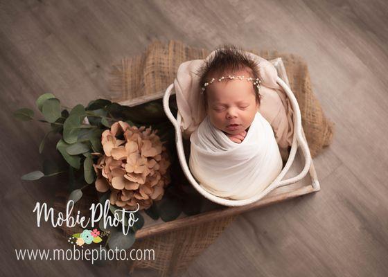 Newborn photographer in Pleasant Grove, Utah