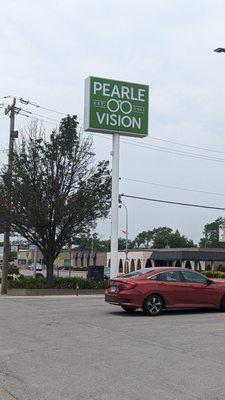 Welcome to Pearle Vision Evergreen Park!