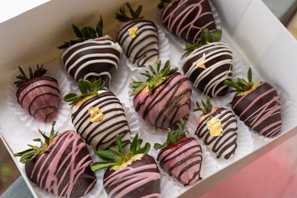 Valentine's Day Chocolate-Covered Strawberries! $32/dozen