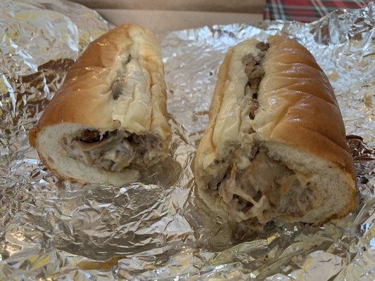 Cheesesteak hoagie w mushrooms & onions totally delicious!