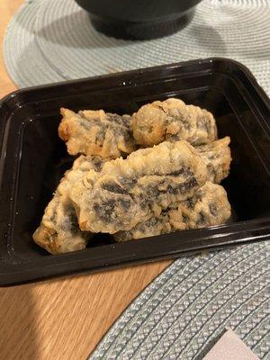 Fried seaweed rolls