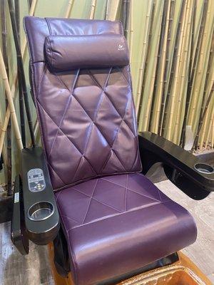 New massage chairs!