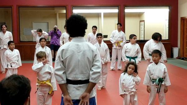 Houston karate dojo students getting warmed up