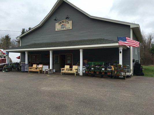 Howe's Country Store