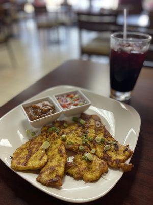 Chicken satay with peanut sauce