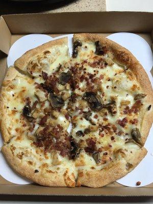 Chicken Carbonara 11" Personal Pizza