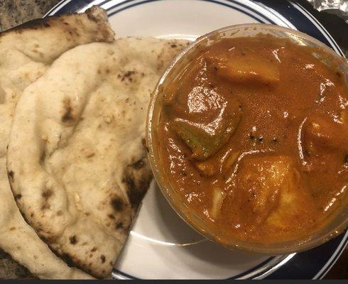 Garlic Naan and Chicken Jalfrezi