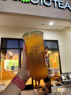 passion fruit jasmine green tea ($5)