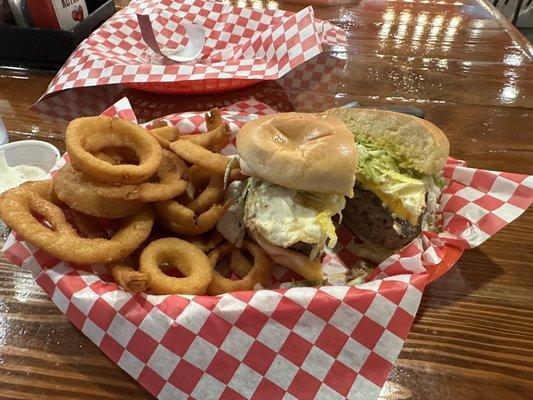 Feedlot burger and onion rings