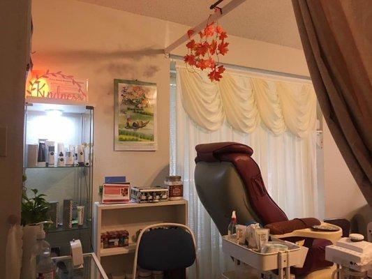 Massage chair and nails set up