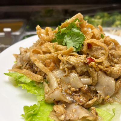 Kuay teaw kua gai( Smoky noodles)