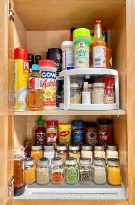 Kitchen spice cabinet organization